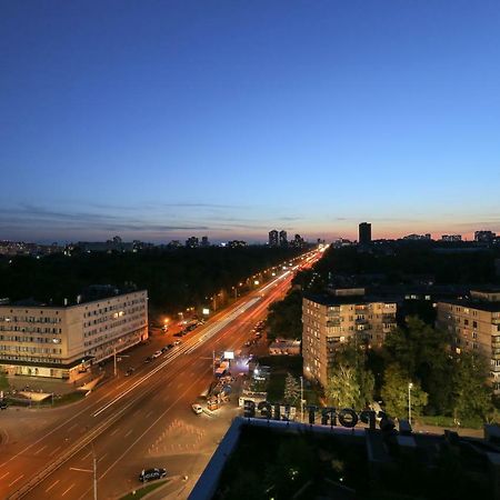 Black&White Apartment In Smart Plaza Kiev Esterno foto